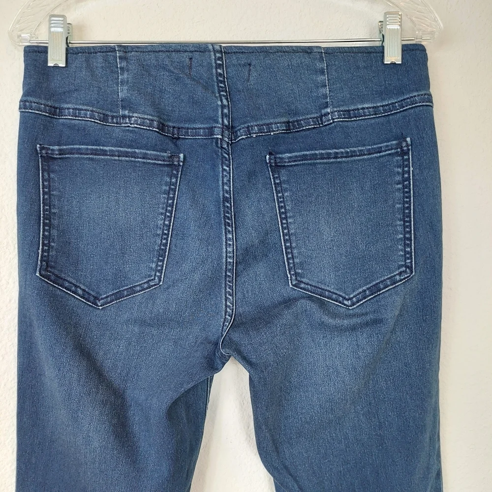 Free People Flare Jeans‎ Size 29